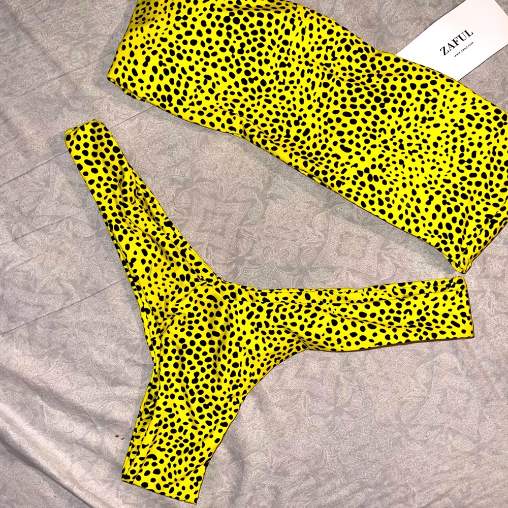 Bandeau top bikini